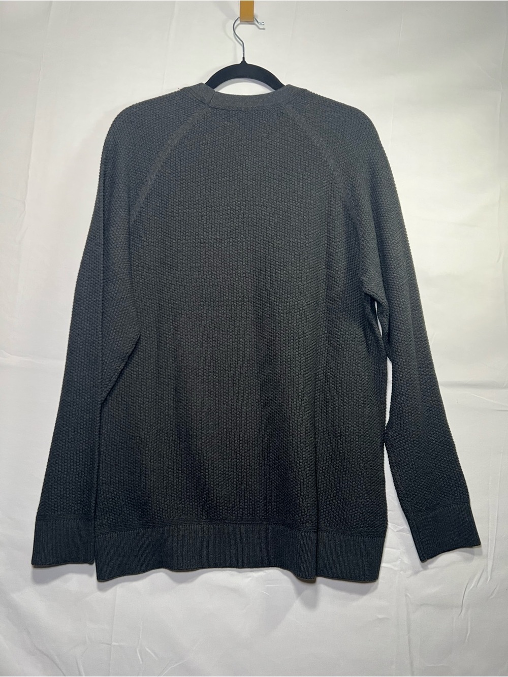 The Normal Brand Men’s Charcoal Gray Textured Crewneck Sweater Medium - Picture 8 of 9